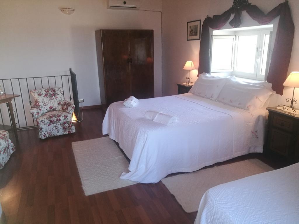 Il Baglio Di Kharrub Rural Guest House ポッツァッロ エクステリア 写真